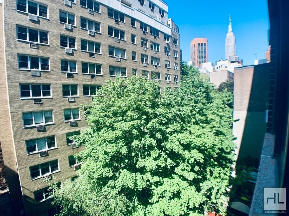 Photo for Wimbledon Tower - 236 East 36th Street Rental Building in Murray Hill, Manhattan