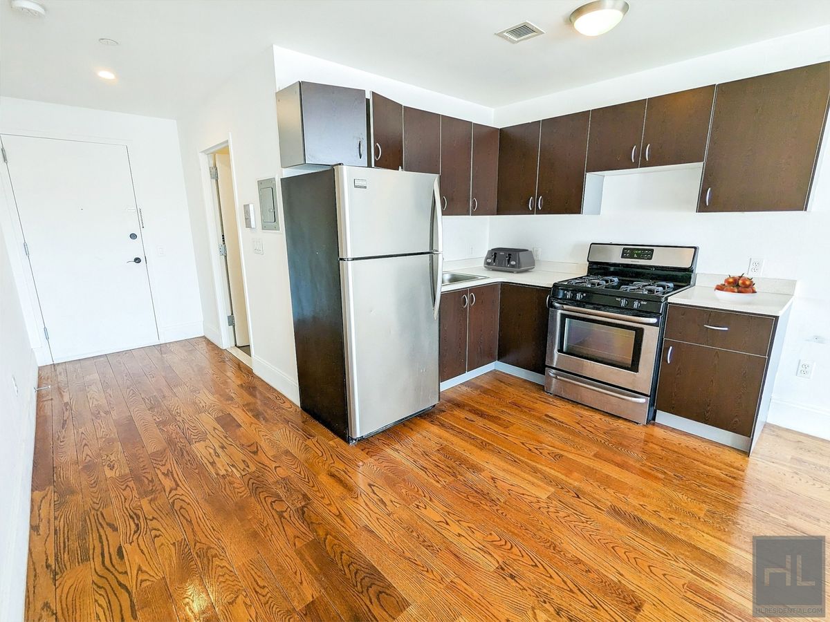 1143 De Kalb Avenue Bushwick Brooklyn NY 11221