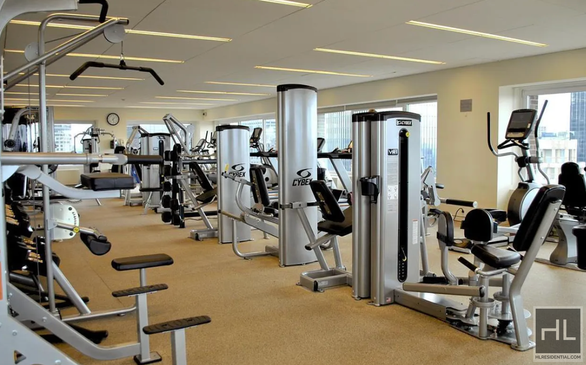 322 West 57th Street 47V Clinton New York NY 10019