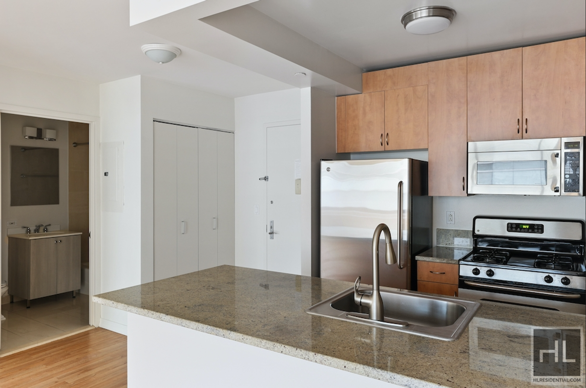 Photo for The Nicole - 400 West 55th Street Rental Building in Hell's Kitchen, Manhattan