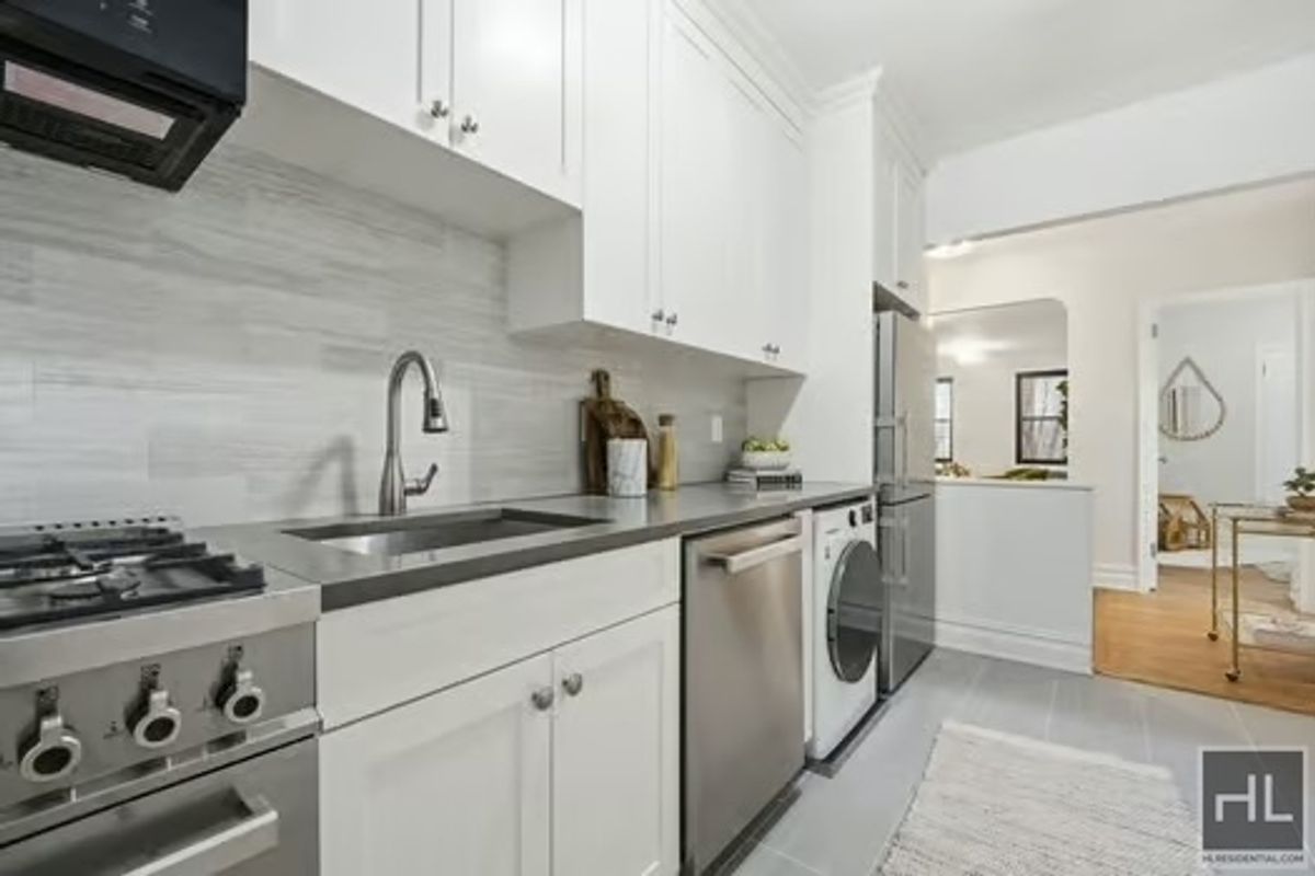 160 East 3rd Street 2F E. Greenwich Village New York NY 10009