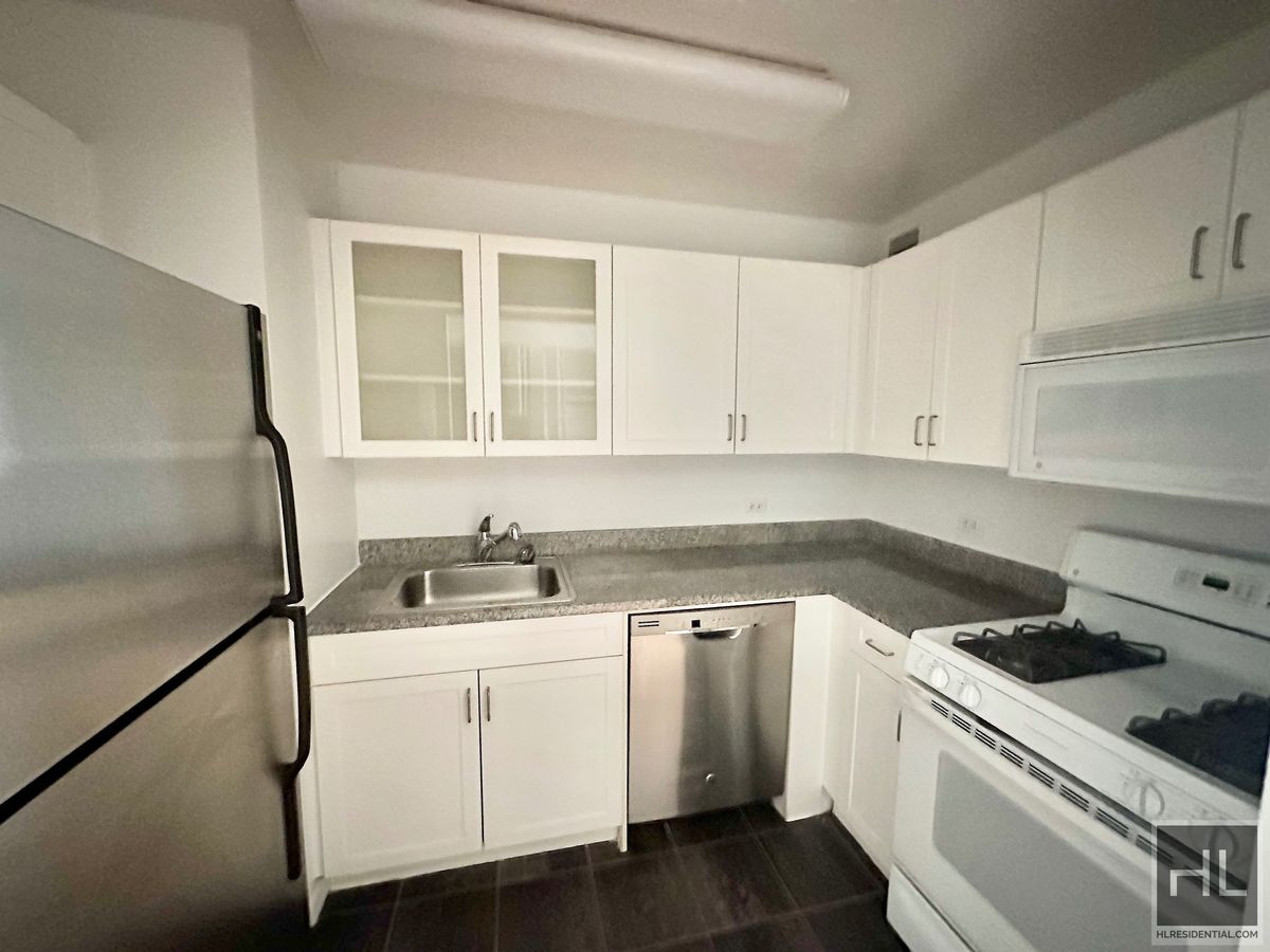 Photo for 111 Worth Tribeca - 111 Worth Street Rental Building in Tribeca, Manhattan