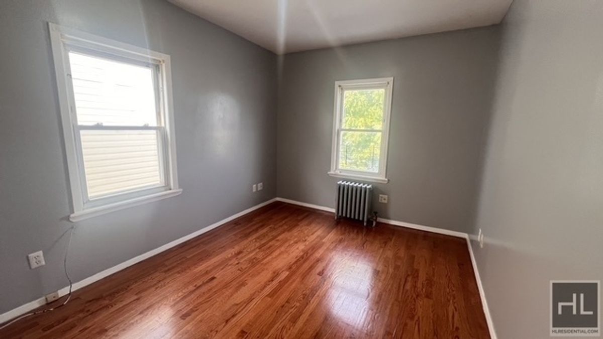 95-19 77th Street Ozone Park Queens NY 11416