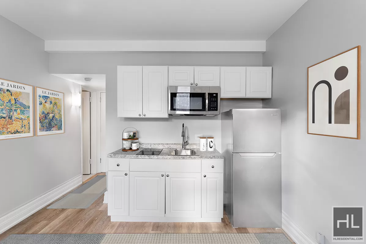Photo for THE TEMPO - 240 West 73rd Street Mixed Use in Upper West Side, Manhattan