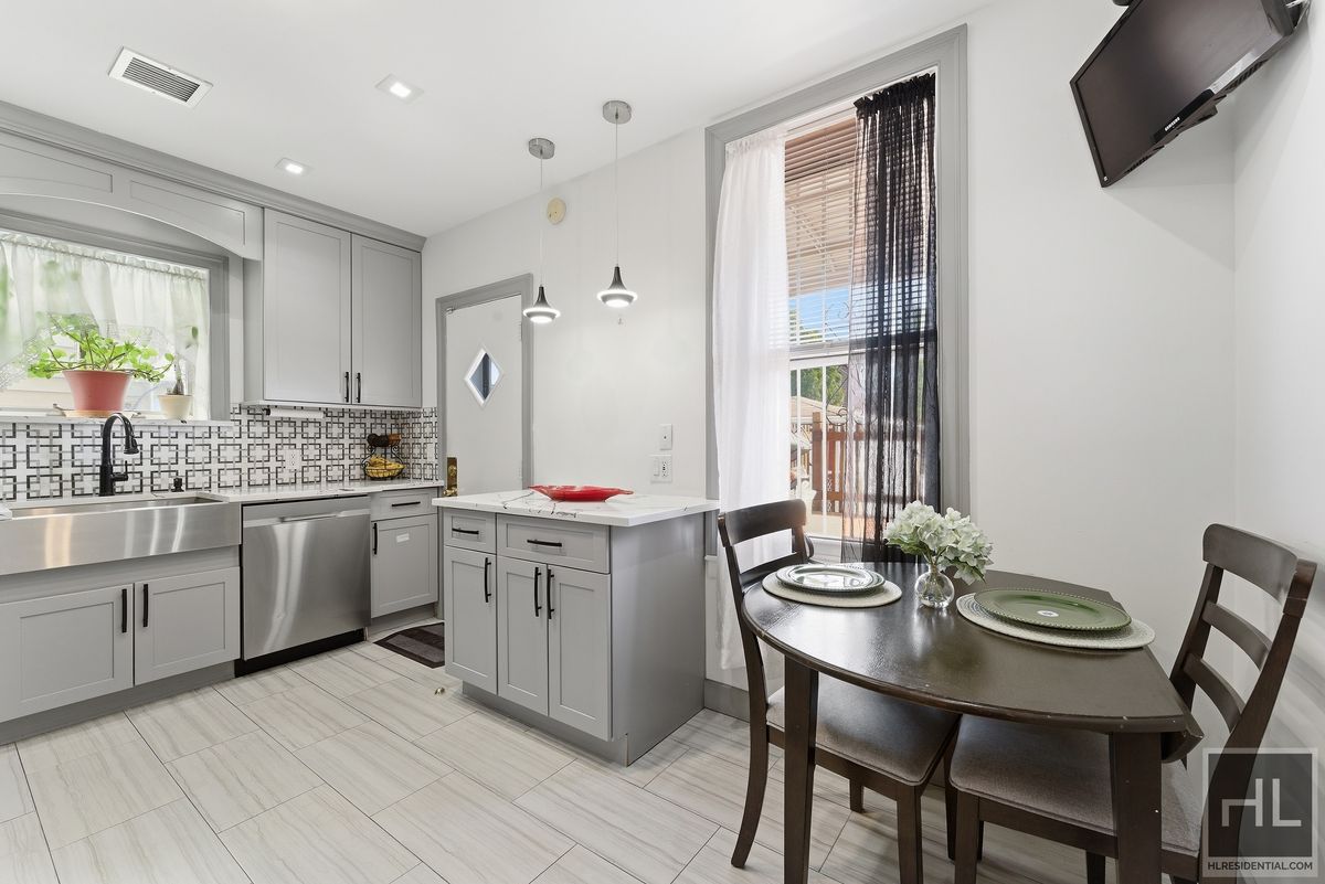 675 East 53rd Street Farragut Brooklyn NY 11203