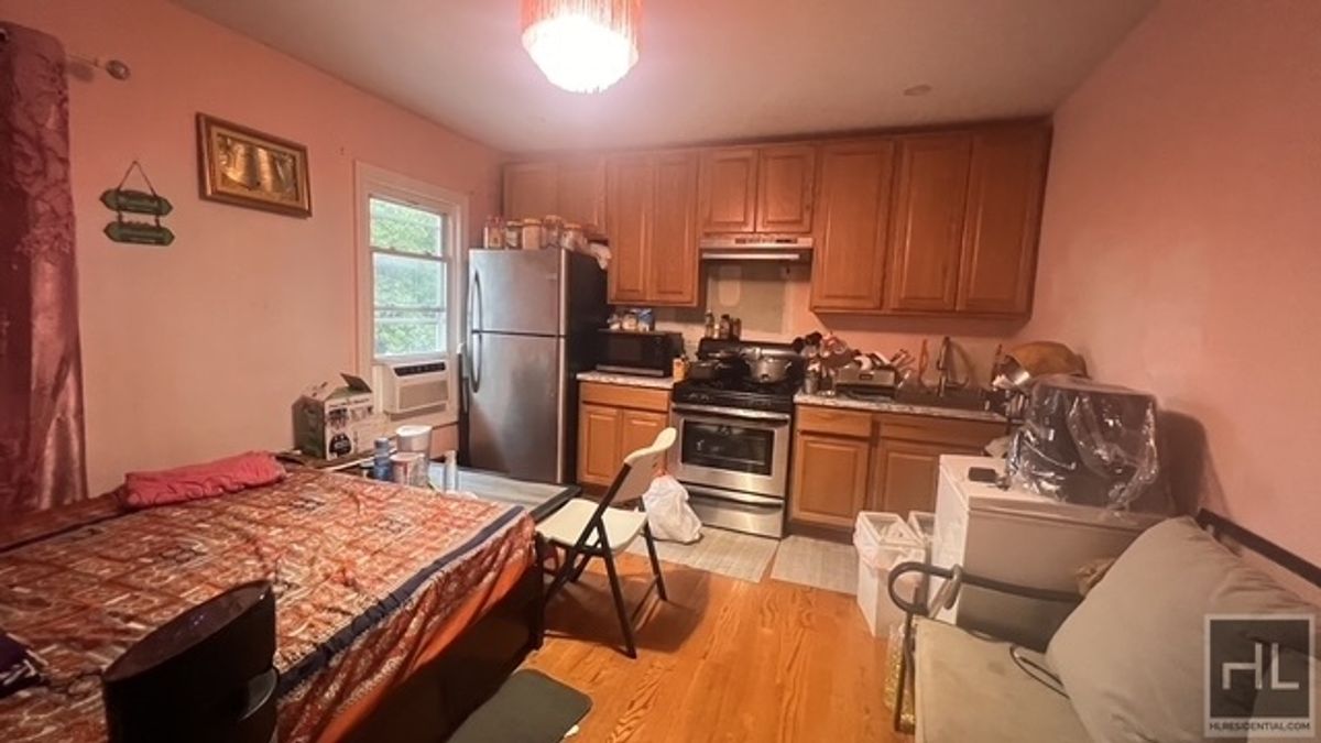 3322 Farragut Road East Flatbush Brooklyn NY 11210