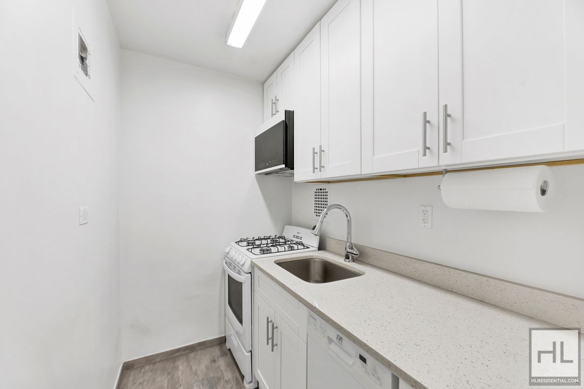 240 East 35th Street 5C Murray Hill New York NY 10016