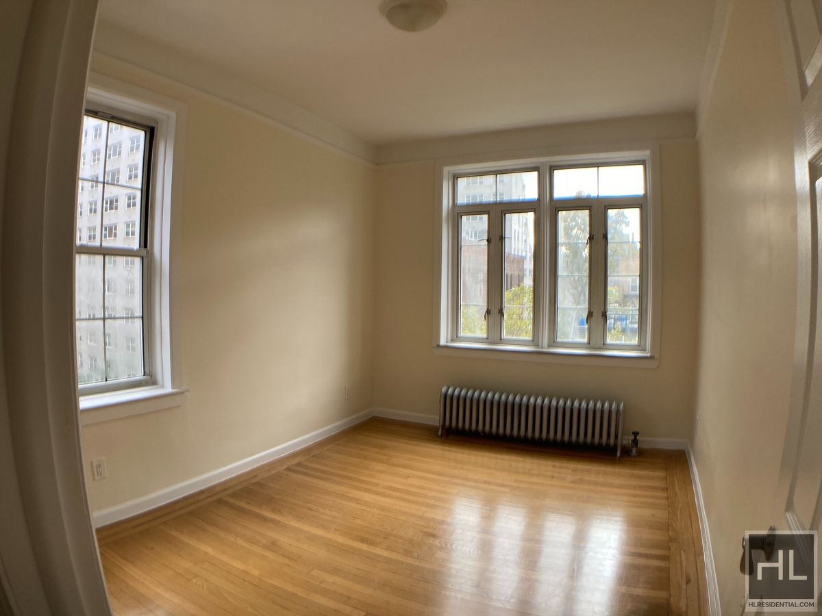 Photo for 117 West 13th Street - 117 West 13th Street Rental Building in Greenwich Village, Manhattan