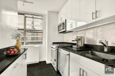 Image for East 75th Street