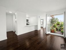 Image for E 82 St