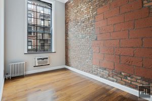 Photo for E 11th St