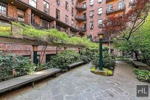 Photo for East 12th St/East Village | Union Sq | Studio 1 BA | No Brokers Fees