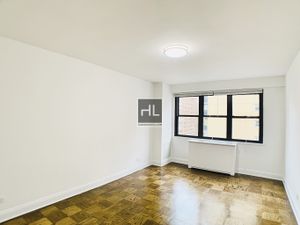 Photo for E 16 ST