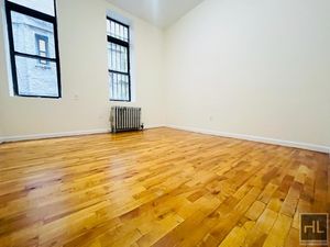Photo for 2 AVENUE