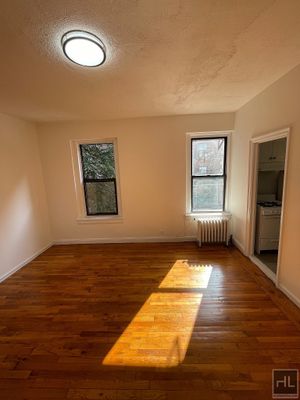 Photo for E 58TH ST