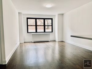 Photo for E 16 ST
