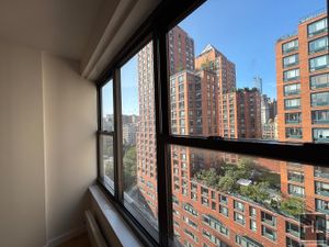 Photo for Fourth Avenue