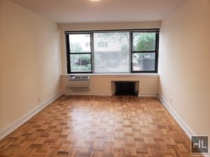 Photo for W 68TH ST | Lincoln Center (1/2/3/B/C), Elevator, DW, A/C & NO Broker's Fees!