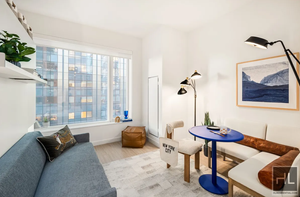 Photo for 10TH AVENUE