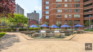 Photo for 2nd Avenue
