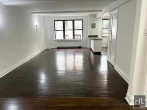 Photo for E 38 St/ Murray Hill | Studio w/ full bath | No Brokers Fees