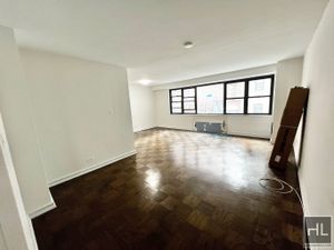 Photo for E 16 ST
