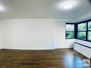 Photo for E 16 ST