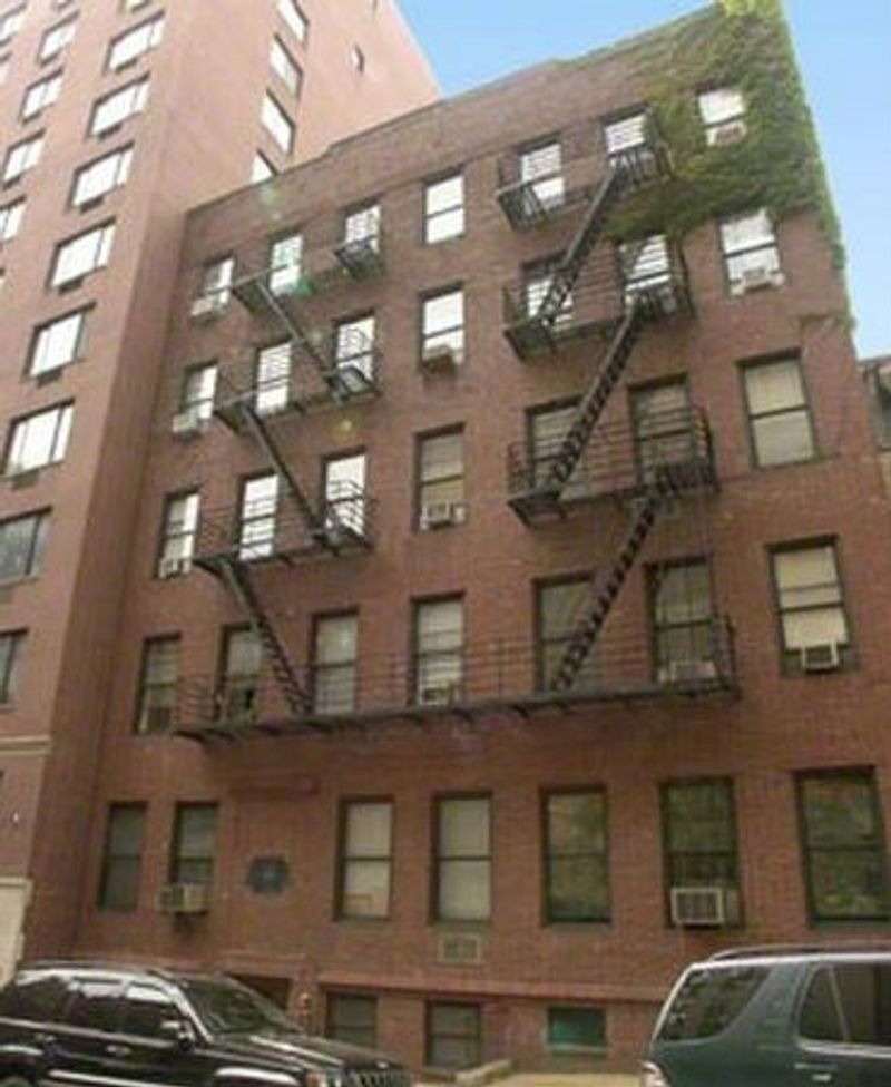Image for E 93 ST